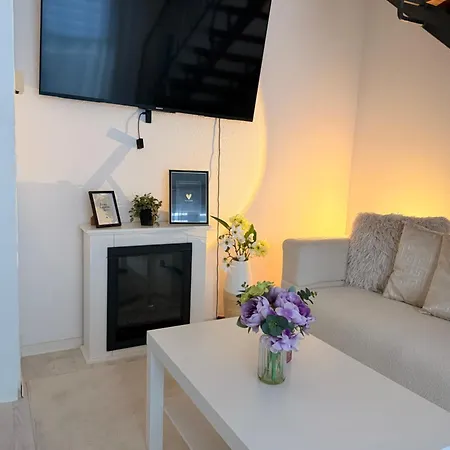 Maisonette Mit Balkon 2 Schlafzimmer 4 Gäste Apartment *
