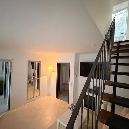 Apartment Maisonette Mit Balkon 2 Schlafzimmer 4 Gäste *